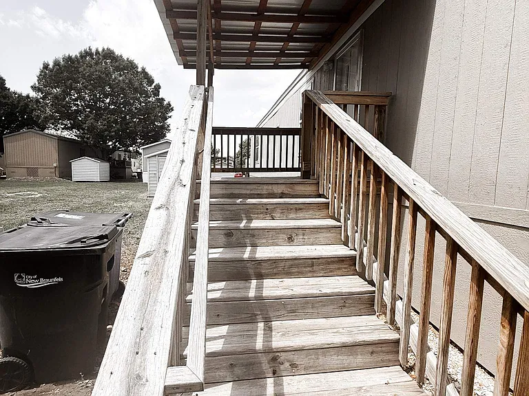 2224 Raysbad Ct — Photo 9