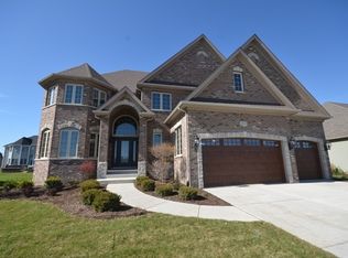 626 S Wright St, Naperville, IL