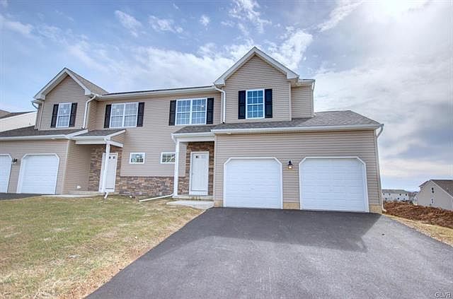 1st image of 979 Graystone Cir #71