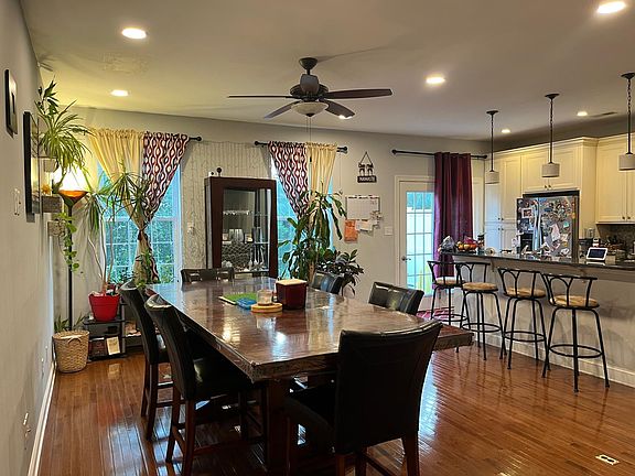 4th image of 115 Aubrey Ln