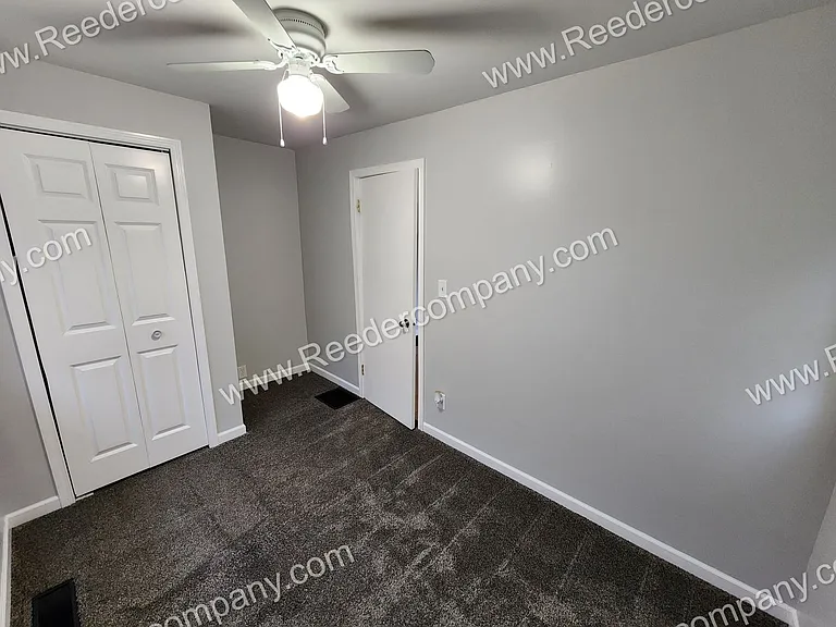 204 W Sigler St — Photo 8