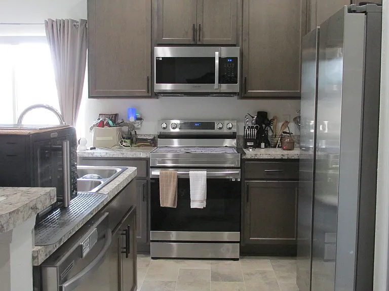 819 Channing St — Photo 7