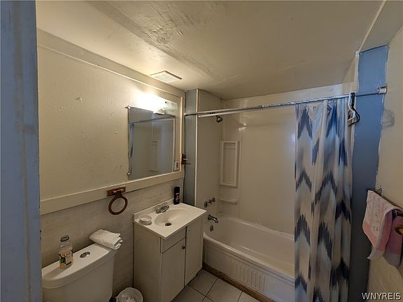 5th image of 62 Stevens Ave