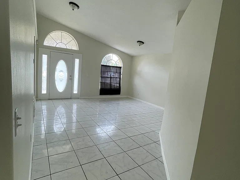 3917 Kimball Ave — Photo 10