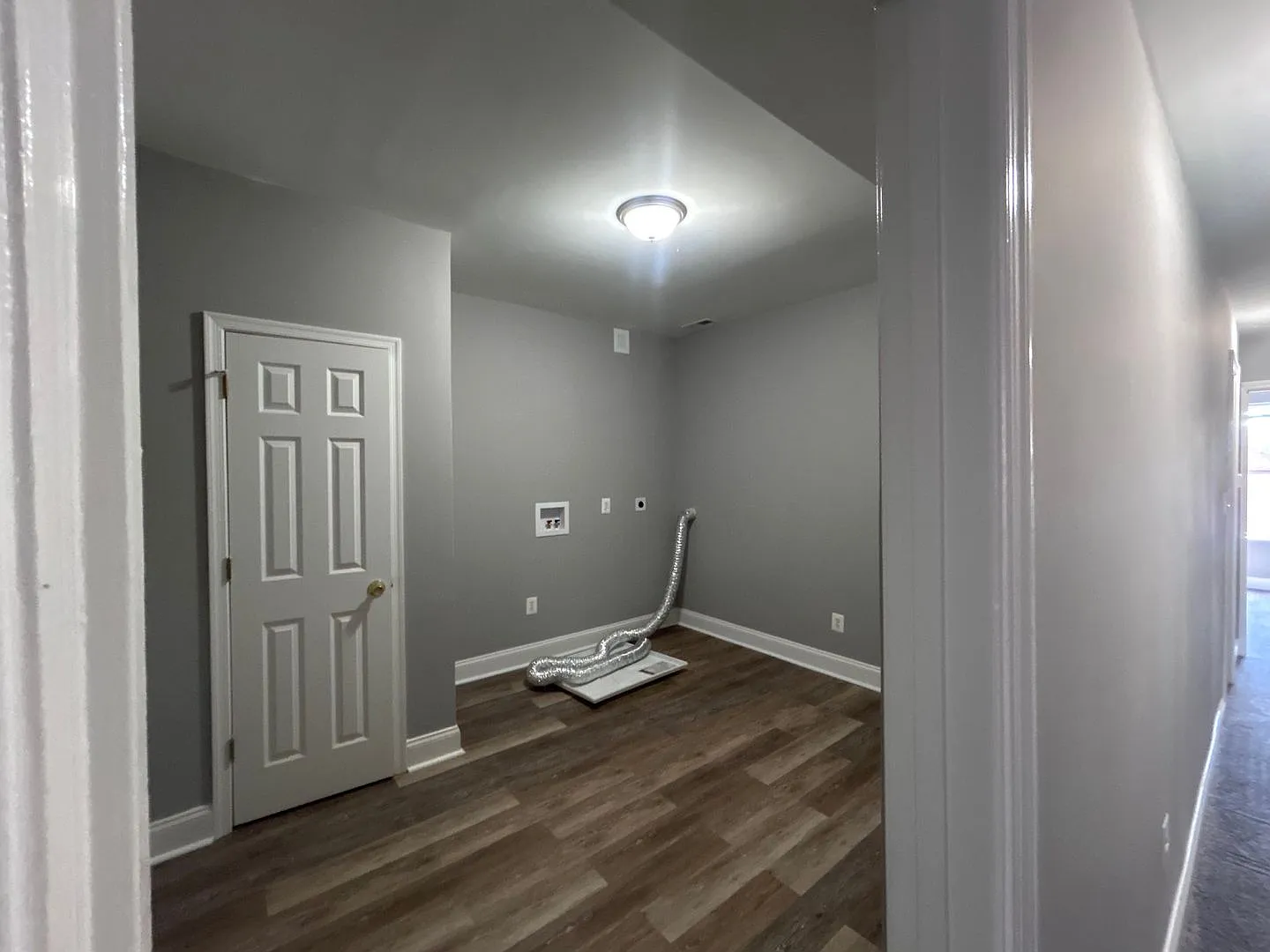 Baltimore - 4 Bedrooms + Den and 2.5 baths Available! — Photo 4