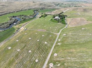 1439 Oasis Rd, Touchet, WA 99360