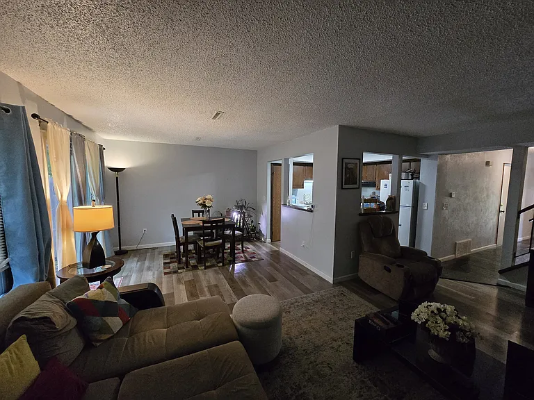 530 Townwood Dr — Photo 18