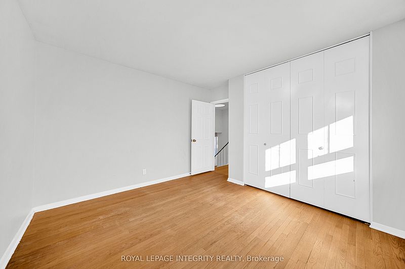 Ottawa House for rent - 4 Bedrooms — photo 26