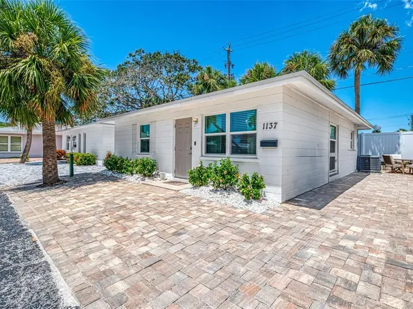 1137 N Moonmist Ct #L-7, Sarasota, FL 34242