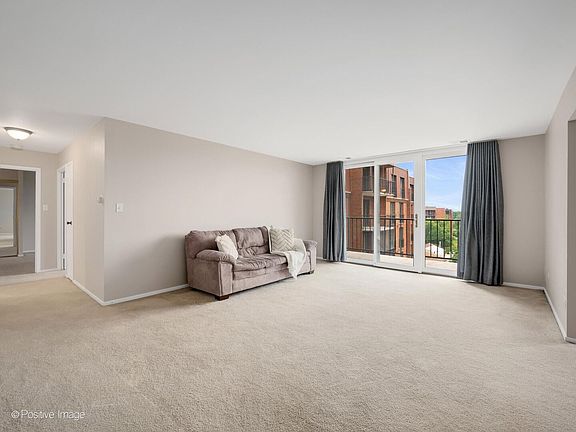 5th image of 111 Acacia Dr APT 607