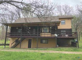 32218 Neuharth Dr, Edwards, MO 65326