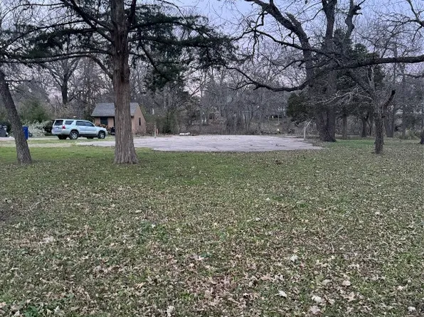 Forest Brook St, Red Oak, TX 75154
