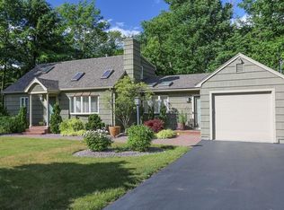 2 Causeway St, Hudson, MA 01749