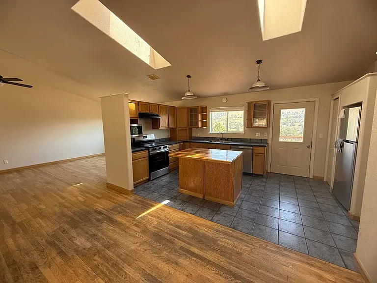 1839 Melanie Ct — Photo 7