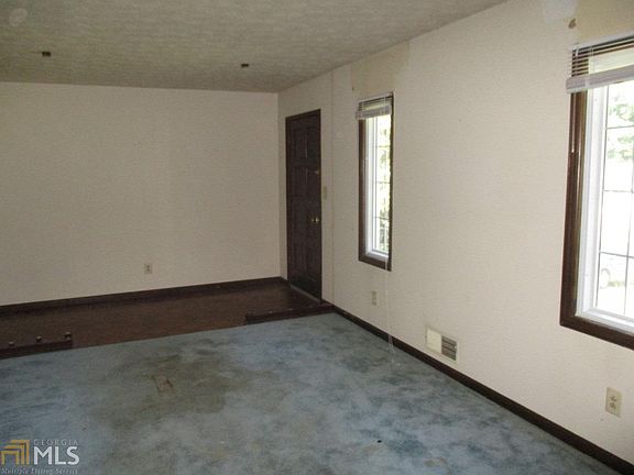 3rd image of 8552 Sheridan Dr #0
