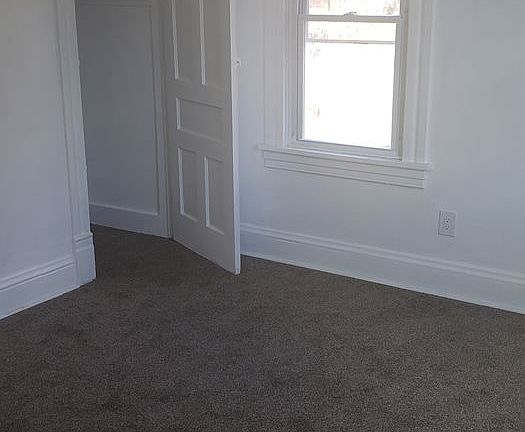 2nd image of 513 Stokes Ave