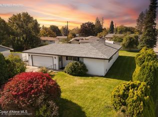 2341 N Honeysuckle Dr, Coeur D Alene, ID 83814