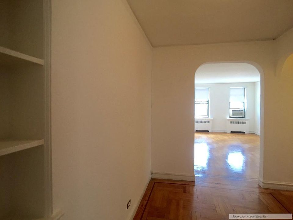 1st image of 116 Seaman Ave APT 6A