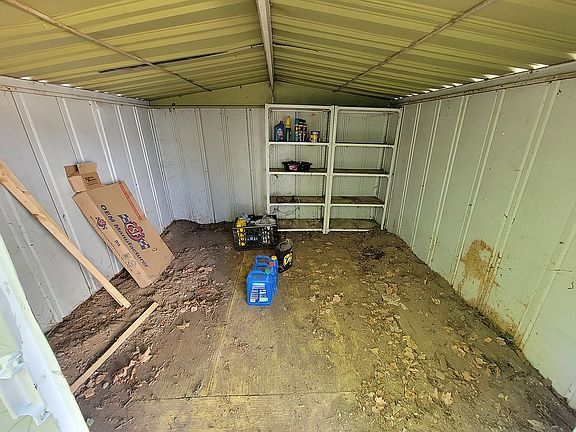 4th image of 333 Crescent St #14