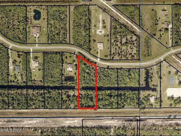 285 Cavalier St, Palm Bay, FL 32909