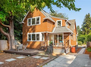 11739 26th Ave NE, Seattle, WA 98125