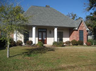 6322 Riverbend Lakes Dr, Baton Rouge, LA 70820