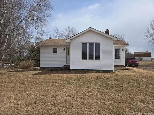 1109 Saint Joseph, Saint Mary, NB E4S 2J3