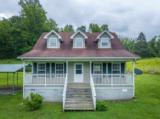 122 Walnut Grove Rd, Narrows, VA 24124