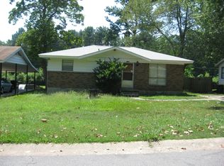 9627 Woodford Dr, Little Rock, AR 72209
