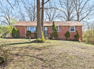 26 Binks Dr, Clarksville, TN 37042