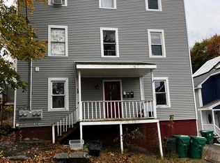12 Coachlace St #1, Clinton, MA 01510