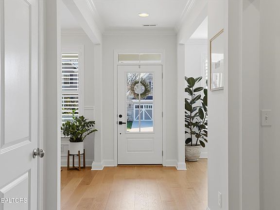4th image of 1818 English Ivy Ln