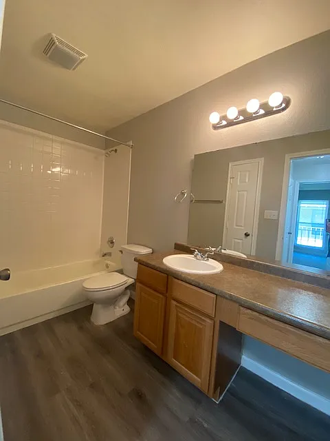 Edinburg Place Apartments - 0306 — Photo 4