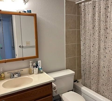 3rd image of 9105 Feather River Way