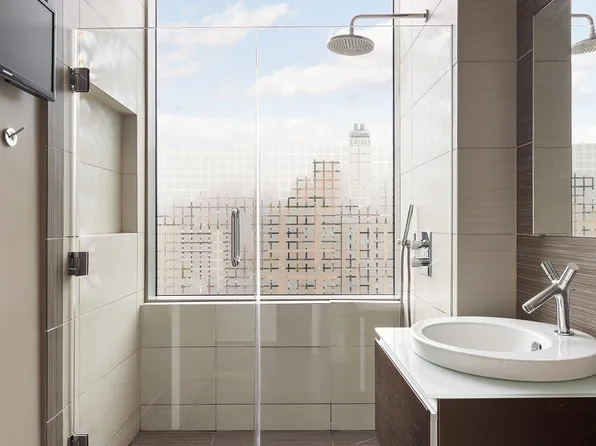 166 West 18th Street image 18 of 20