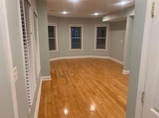 47 Green St APT 1, Fairhaven, MA 02719