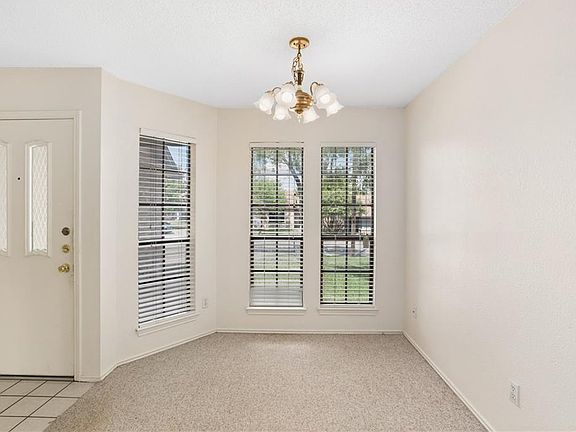 2nd image of 1133 Orchard Park Cir