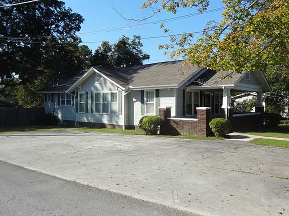 2nd image of 1413 McFarland Ave