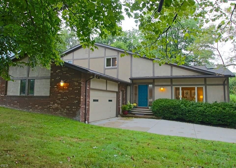 1st image of 32087 Kenyon Cir