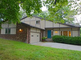 32087 Kenyon Cir, Solon, OH 44139