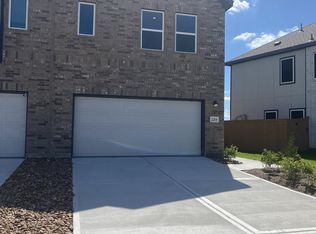 2214 Salinas Dr, Rosharon, TX 77583