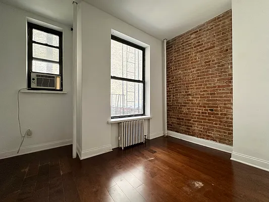 Rented by Corcoran | media 12