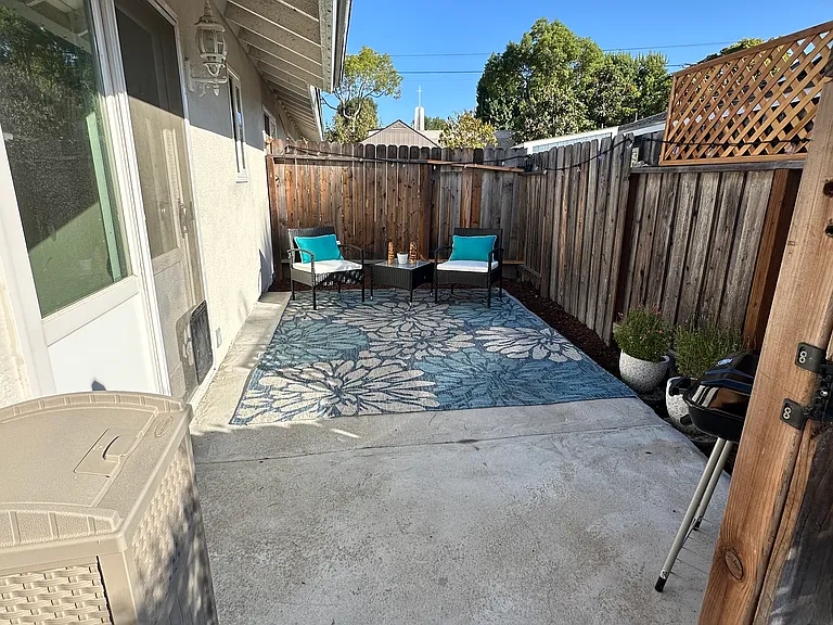 Beechwood St — Photo 2