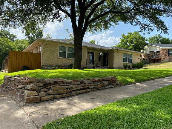 2nd image of 10809 Marchant Cir