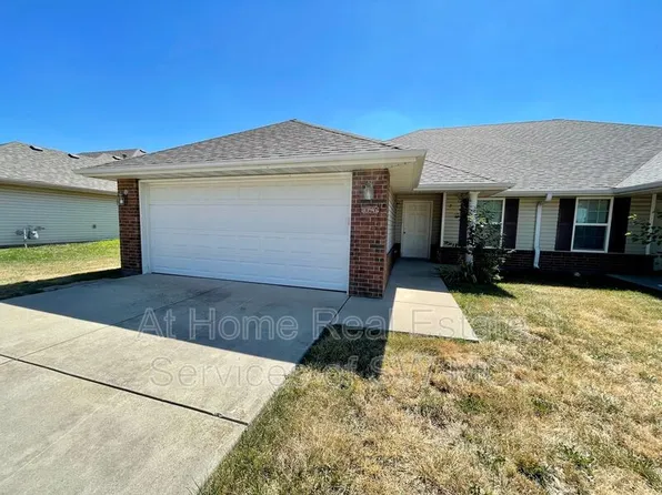 1096 N Westwood Ave, Republic, MO 65738