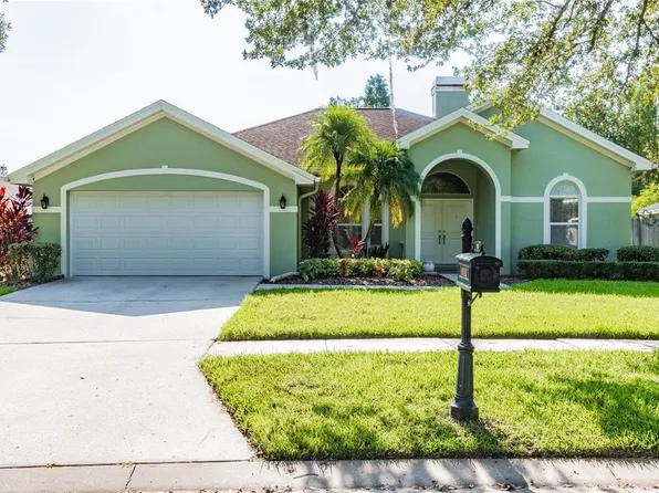 9813 Woodbay Dr, Tampa, FL 33626