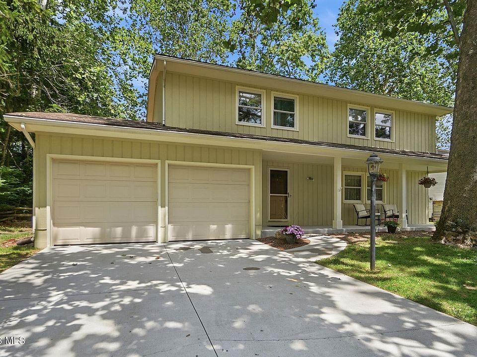 1st image of 5557 Radcliffe Rd