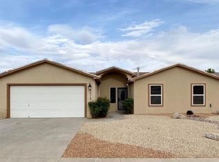 5978 Moon View Dr, Las Cruces, NM 88012