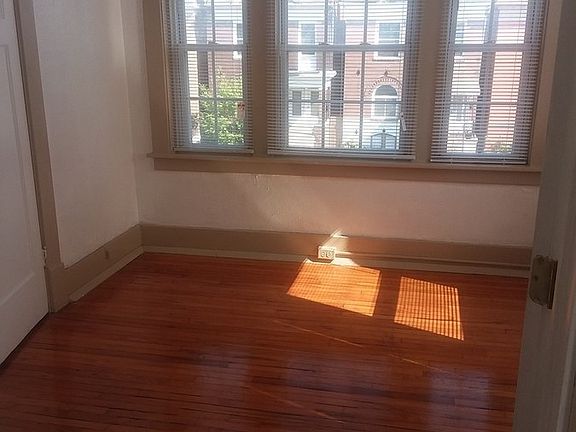 2nd image of 4208 Russell Blvd APT 2E