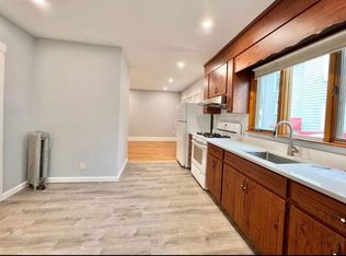 135 Fayette St #1, Watertown, MA 02472